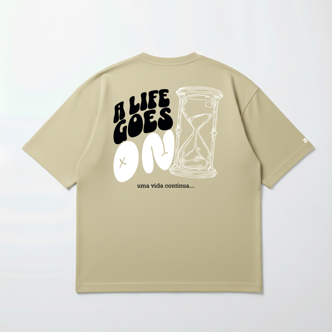 T-shirt Oversized Cappuccino A life goes